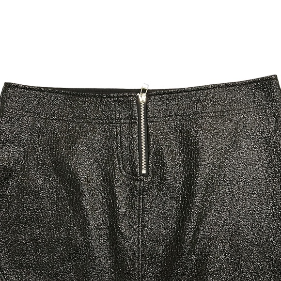 NWOT Zara Black Patent Textured Faux Leather Zip Front Mini Skirt - L - Picture 4 of 12